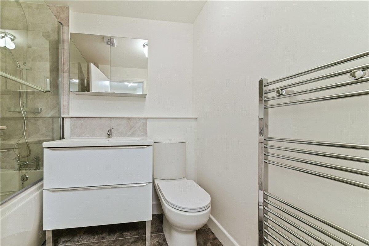 flat for sale in Abel House, Plumstead Road, London, SE18 WOL190119