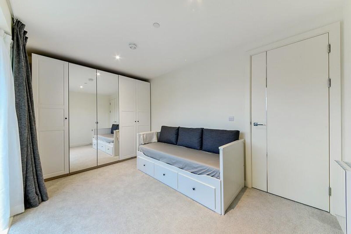 flat to rent in Biring House, Duke Of Wellington Avenue, Royal Arsenal