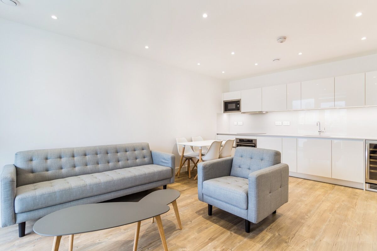 flat to rent in Gordian Apartments, Cable Walk, Greenwich, London, SE10