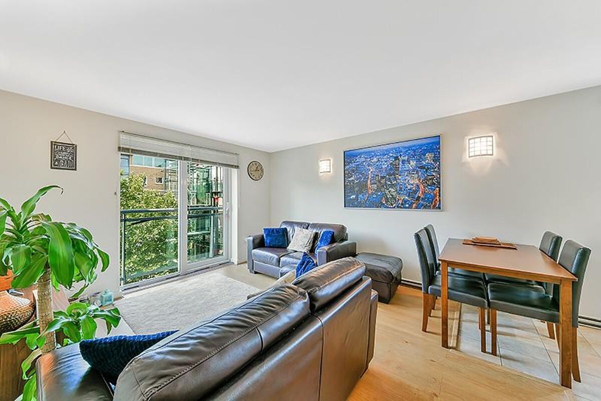 flat to rent in Building 45, Hopton Road, Royal Arsenal Riverside