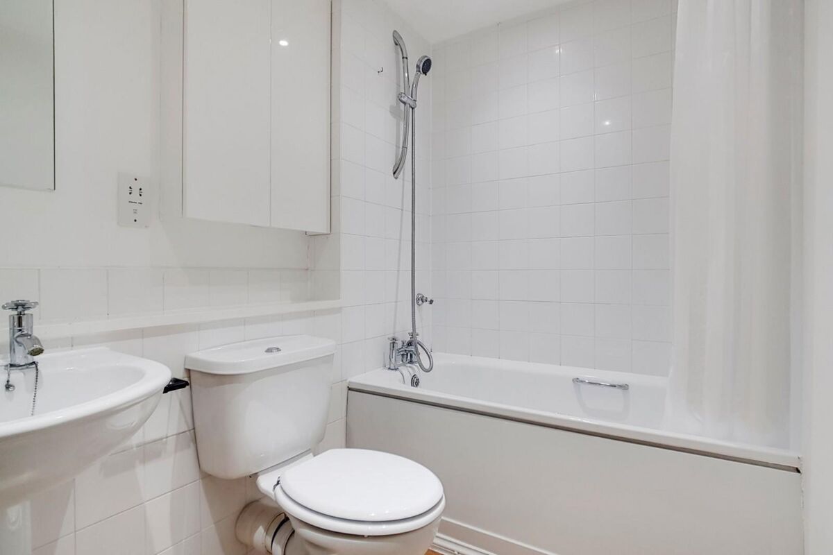 flat to rent in Building 50, Argyll Road, Royal Arsenal Riverside ...