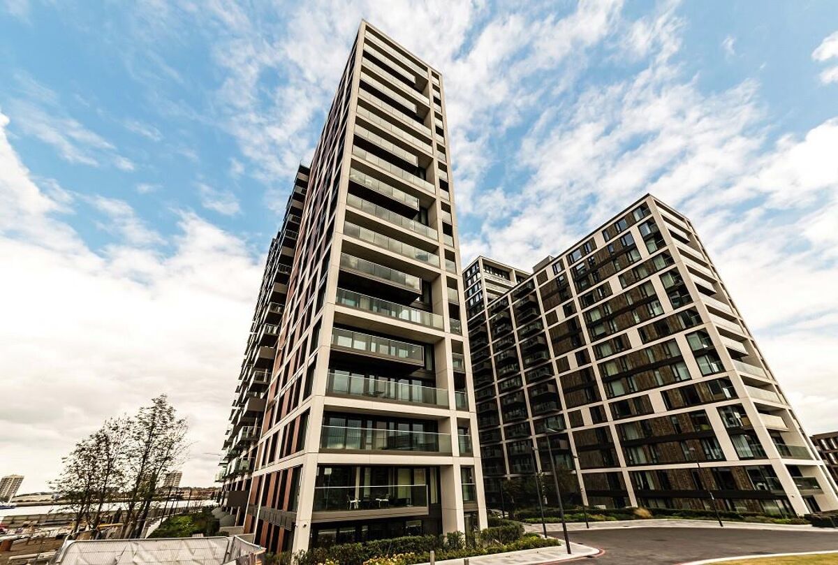 flat to rent in Norton House, Duke Of Wellington Avenue, Woolwich