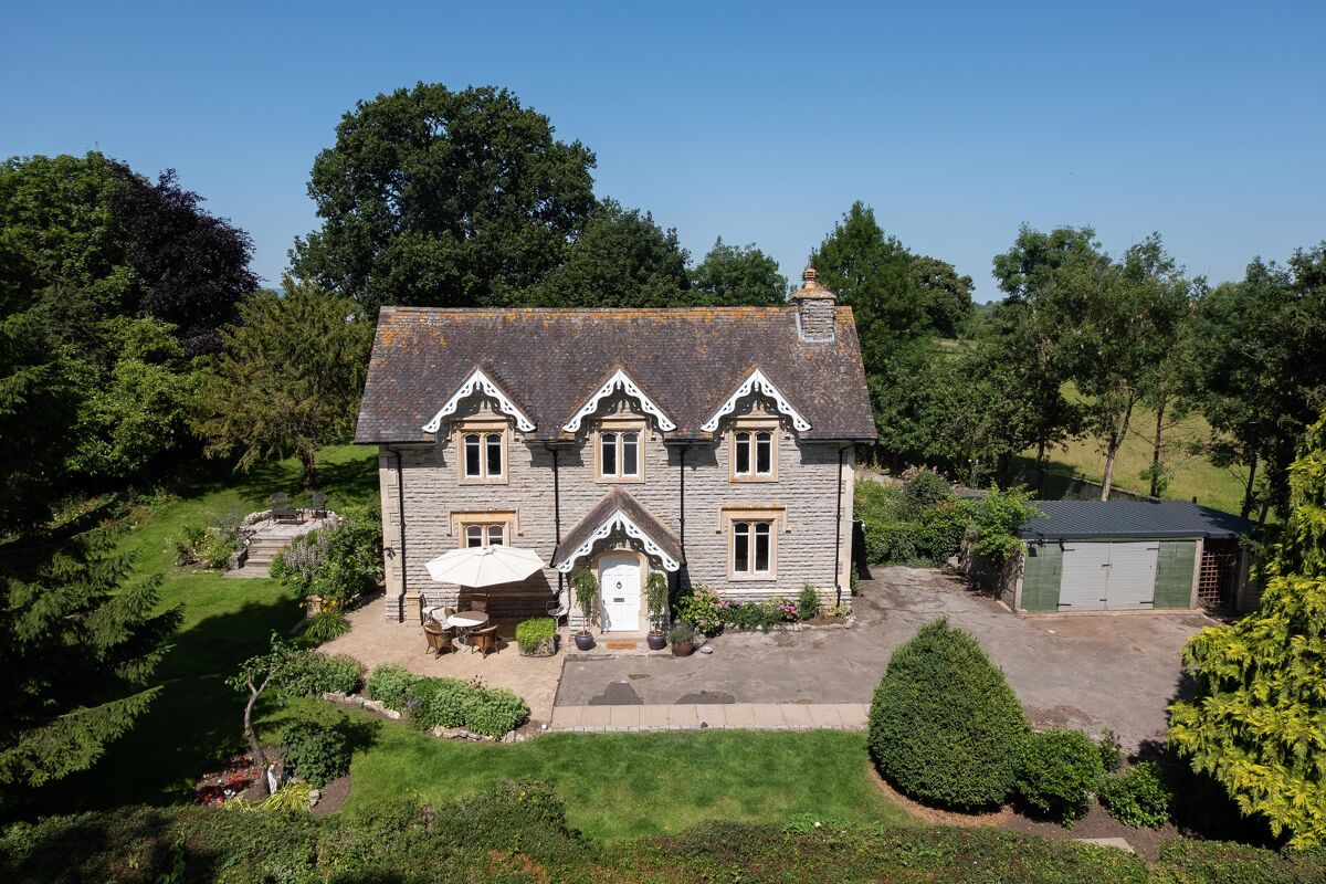 house for sale in Bourne Road, Defford, Worcester, Worcestershire, WR8