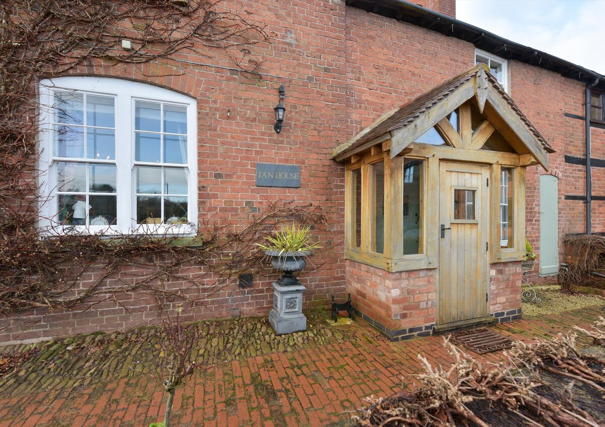 house for sale in Much Cowarne, Bromyard, HR7. WRC012018827 Knight