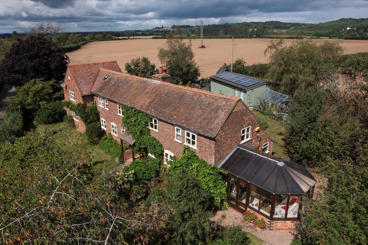 house for sale in Ryden Lane, Charlton, Pershore, Worcestershire, WR10