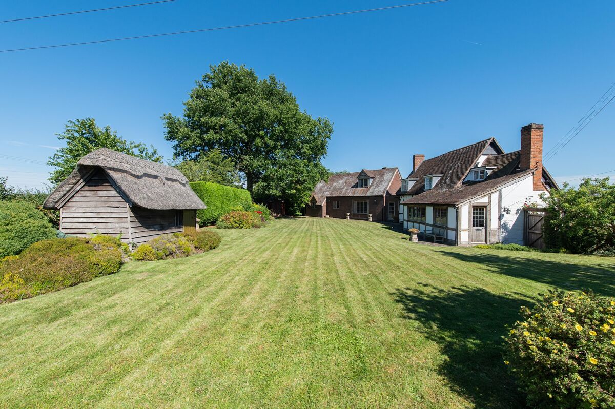 house for sale in Abbots Morton, Worcester, Worcestershire, WR7