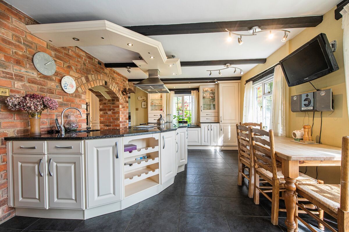 house for sale in Defford Road, Pershore, Worcestershire, WR10