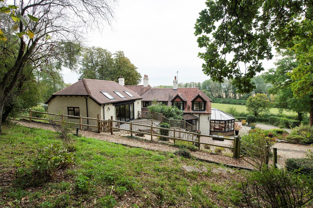 house for sale in Defford Road, Pershore, Worcestershire, WR10