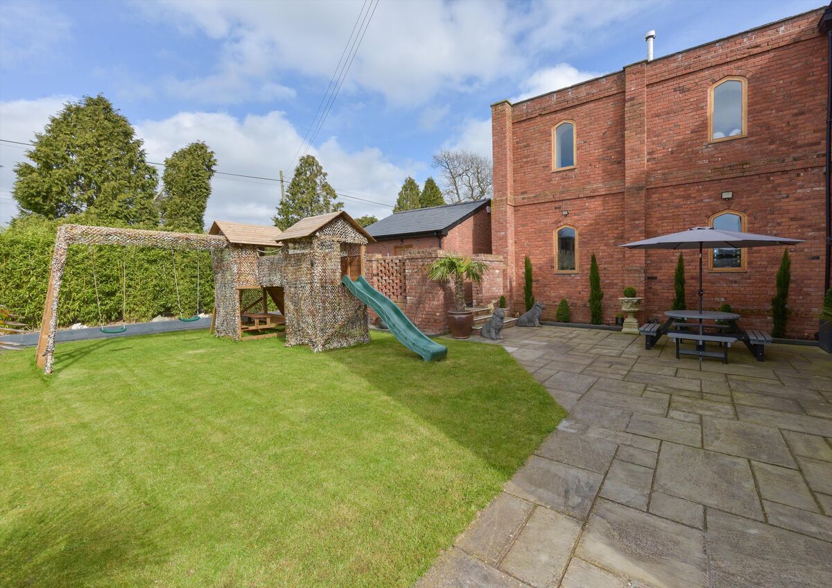 house for sale in Eaton Herefordshire, HR2 9QE.. WRC012114332