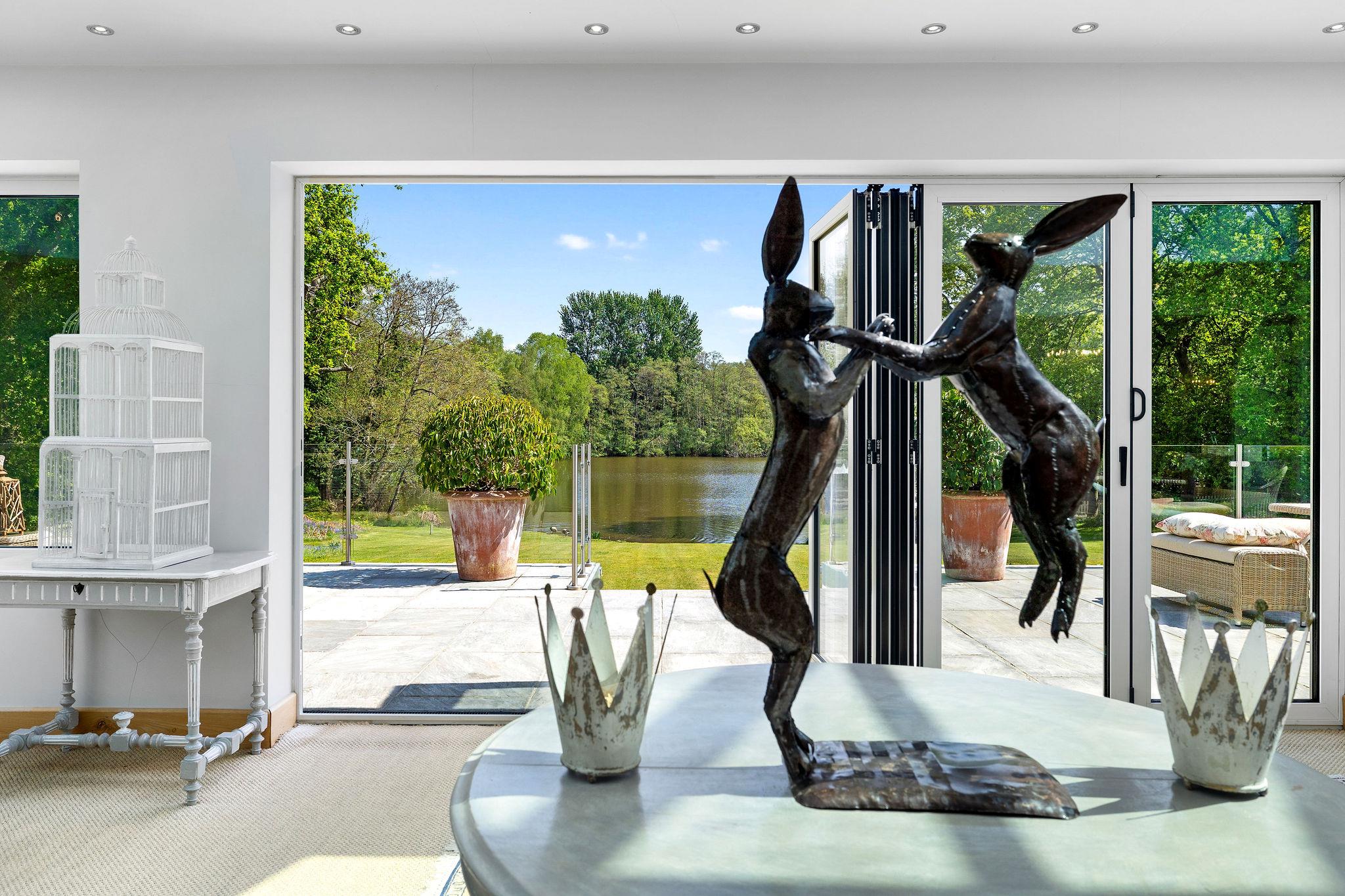 Countryside Grandeur Realized: A Masterpiece of Modern Country Living 3