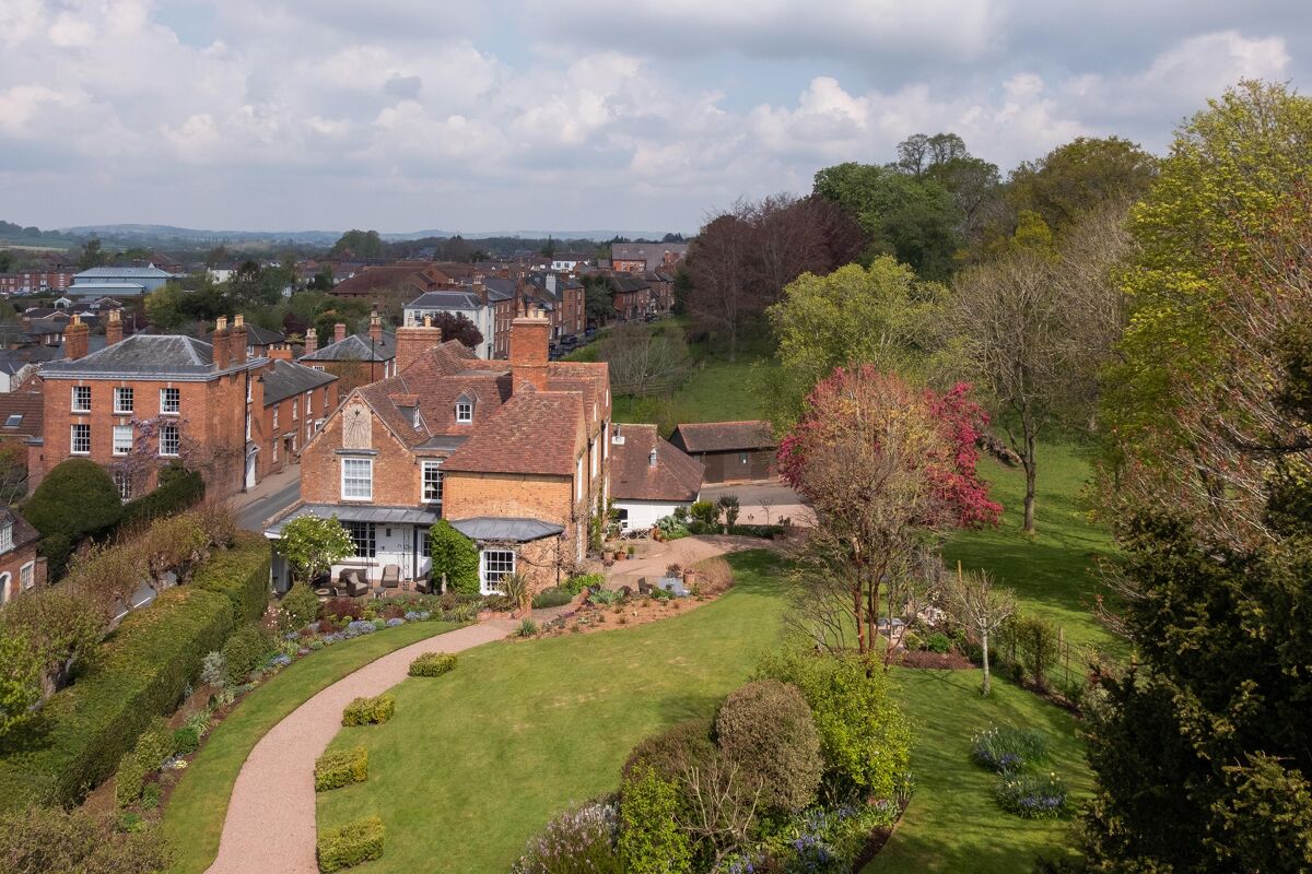 house-for-sale-in-the-southend-ledbury-herefordshire-hr8