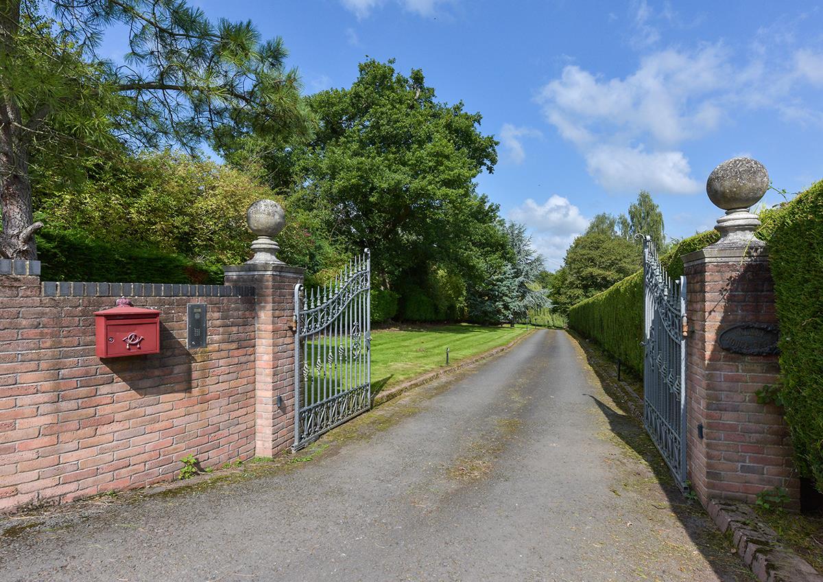 house for sale in Walney Lane, Hereford, HR1 WRC012169873 Knight Frank