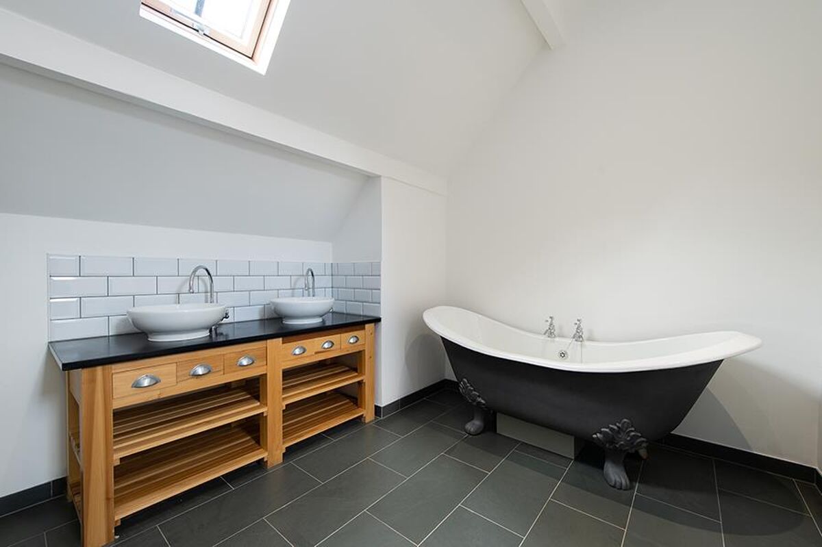 house for sale in Wyche Road, Malvern, Worcestershire, WR14