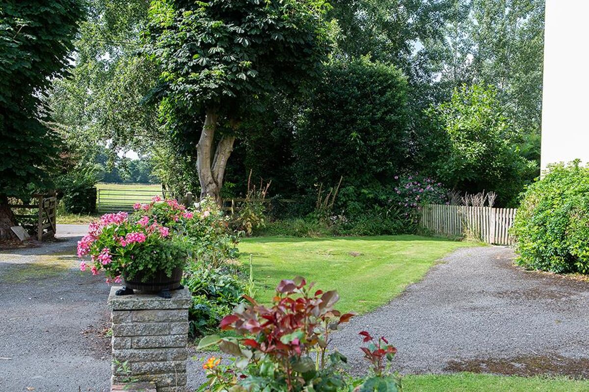 house for sale in Gilberts End, Hanley Castle, WORCESTER