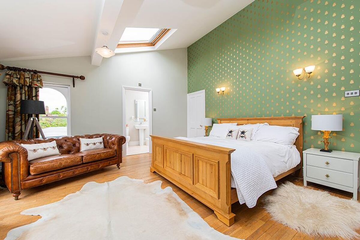 house for sale in St. Square, Worcester, WR1 WRC012241415