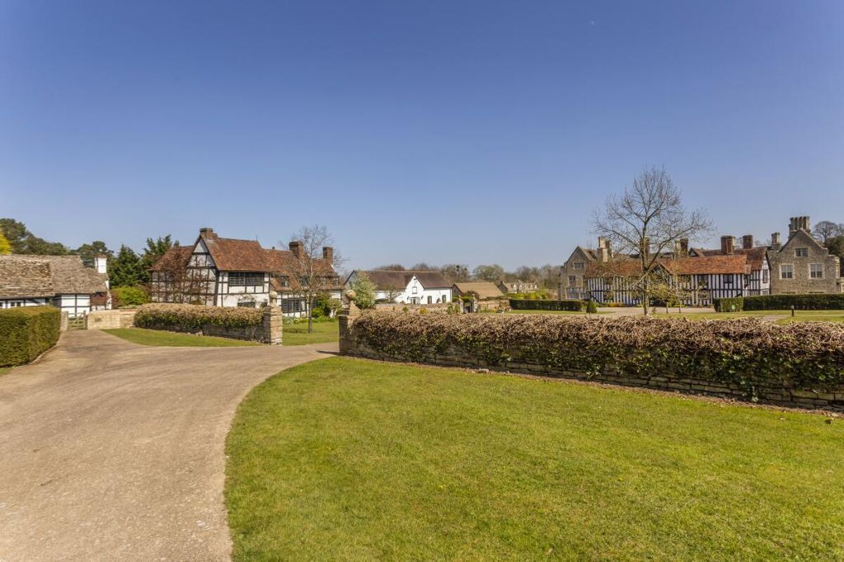 house for sale in Ladywood Road, Besford, Worcester, Worcestershire