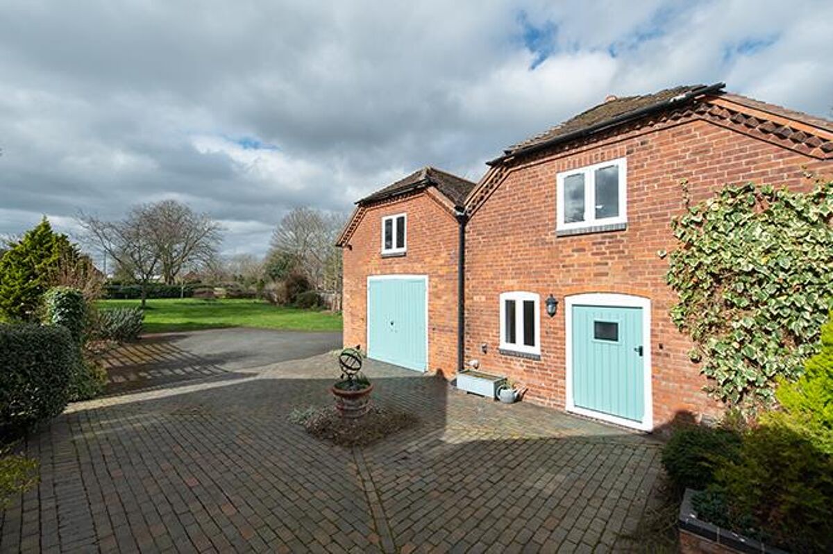 house for sale in Court Stables, Sinton Green, Hallow, Worcester
