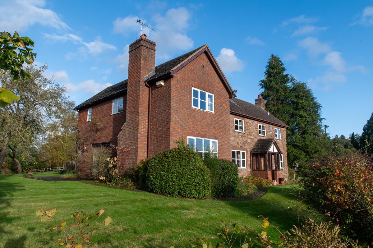 house for sale in Eaton Herefordshire, HR2. WRC012302008