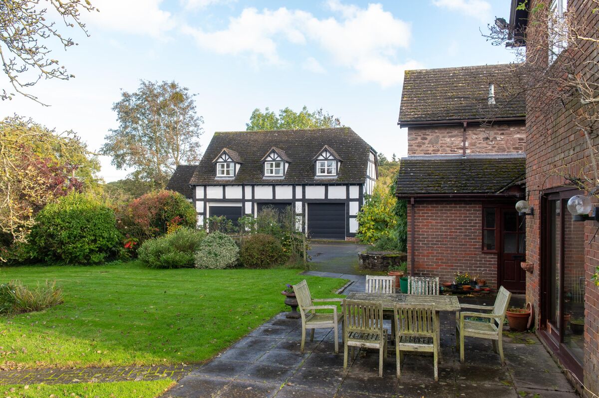 house for sale in Eaton Herefordshire, HR2. WRC012302008