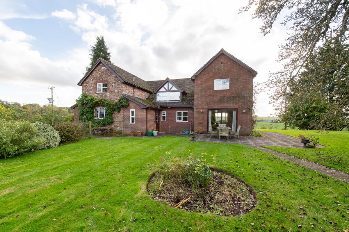 house for sale in Eaton Herefordshire, HR2. WRC012302008