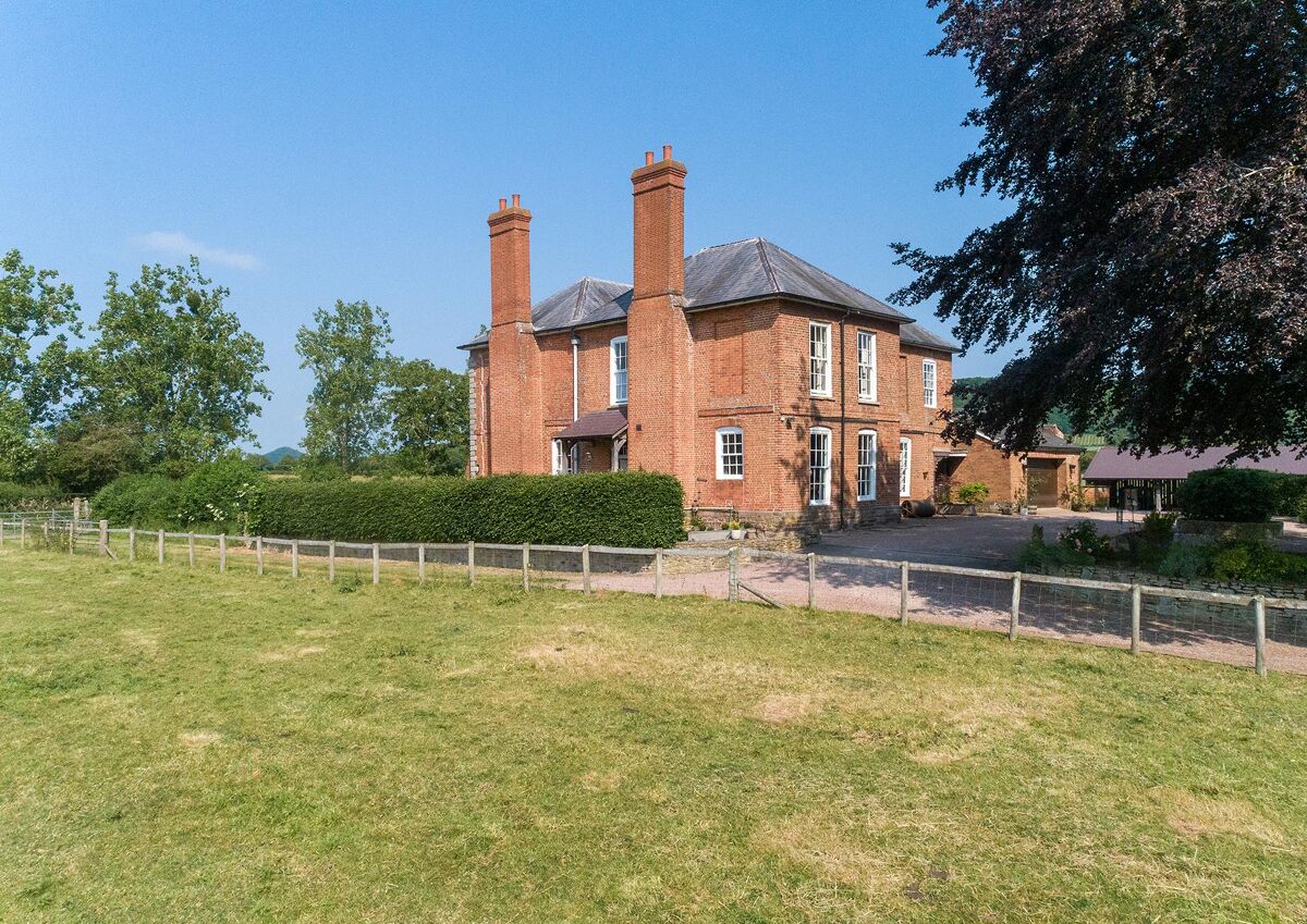 house for sale in Wellington, Hereford, Herefordshire, HR4