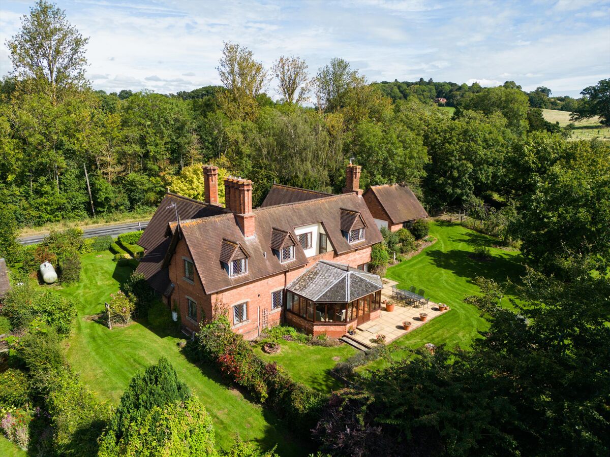 house for sale in School Road, Hanbury, Droitwich, Worcestershire, WR9