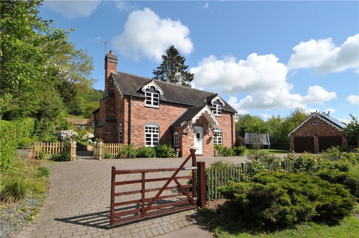 house for sale in Rose Cottage, Stourport Road, Great Witley, Worcester