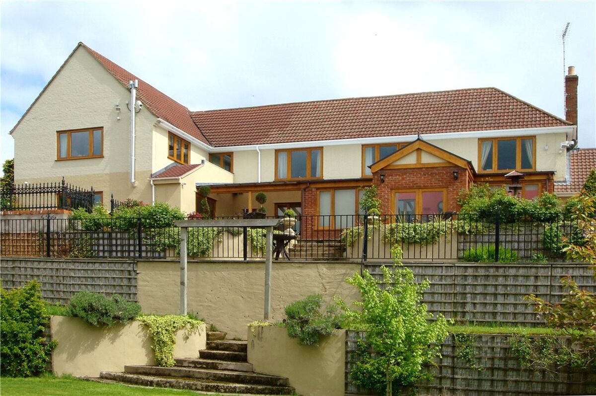 house for sale in Westridge House, Badgers Hill, Sheriffs Lench