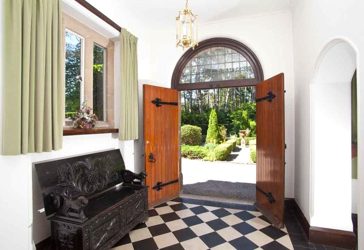 house for sale in Hanley Swan, Worcester, Worcestershire, WR8