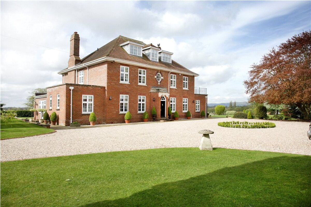 house for sale in The Beeches, UptonUponSevern, Worcestershire, WR8