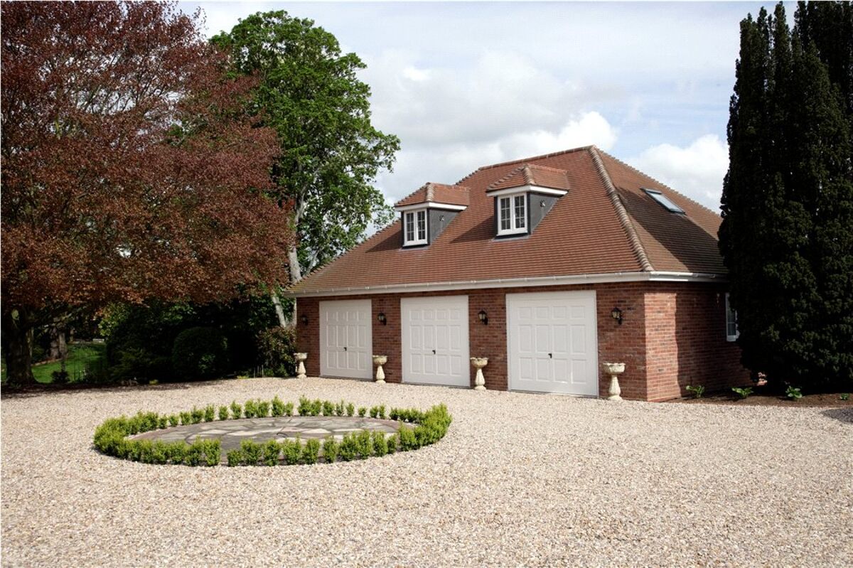 house for sale in The Beeches, UptonUponSevern, Worcestershire, WR8