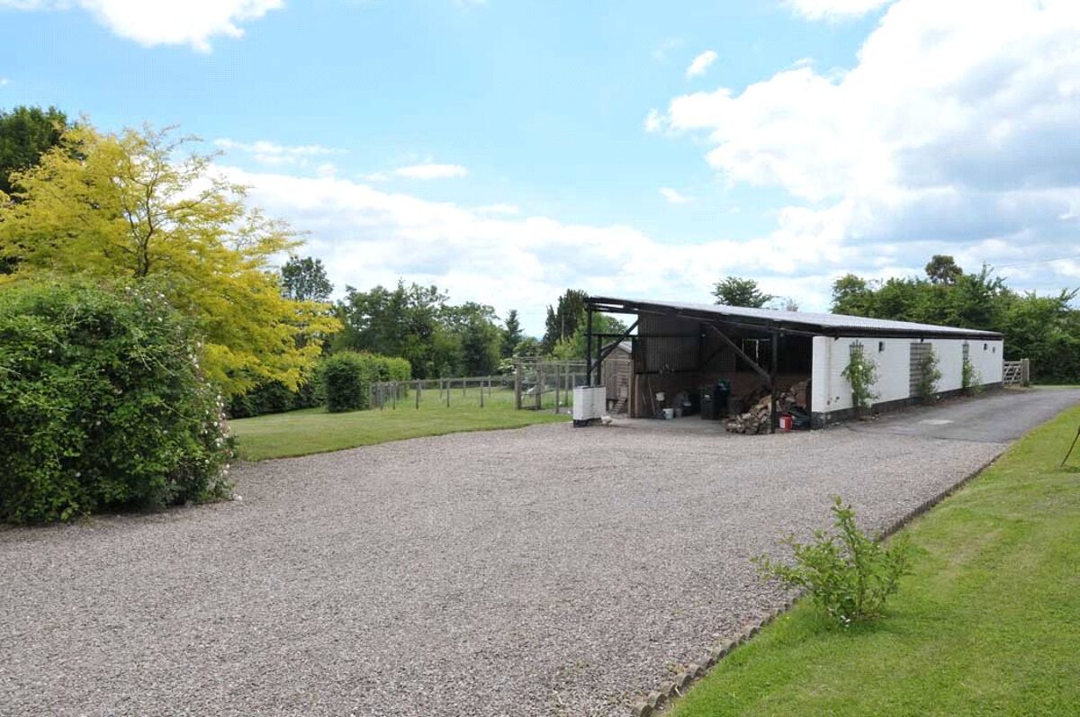 house for sale in Yew Tree House, Hillside, Martley, Worcestershire