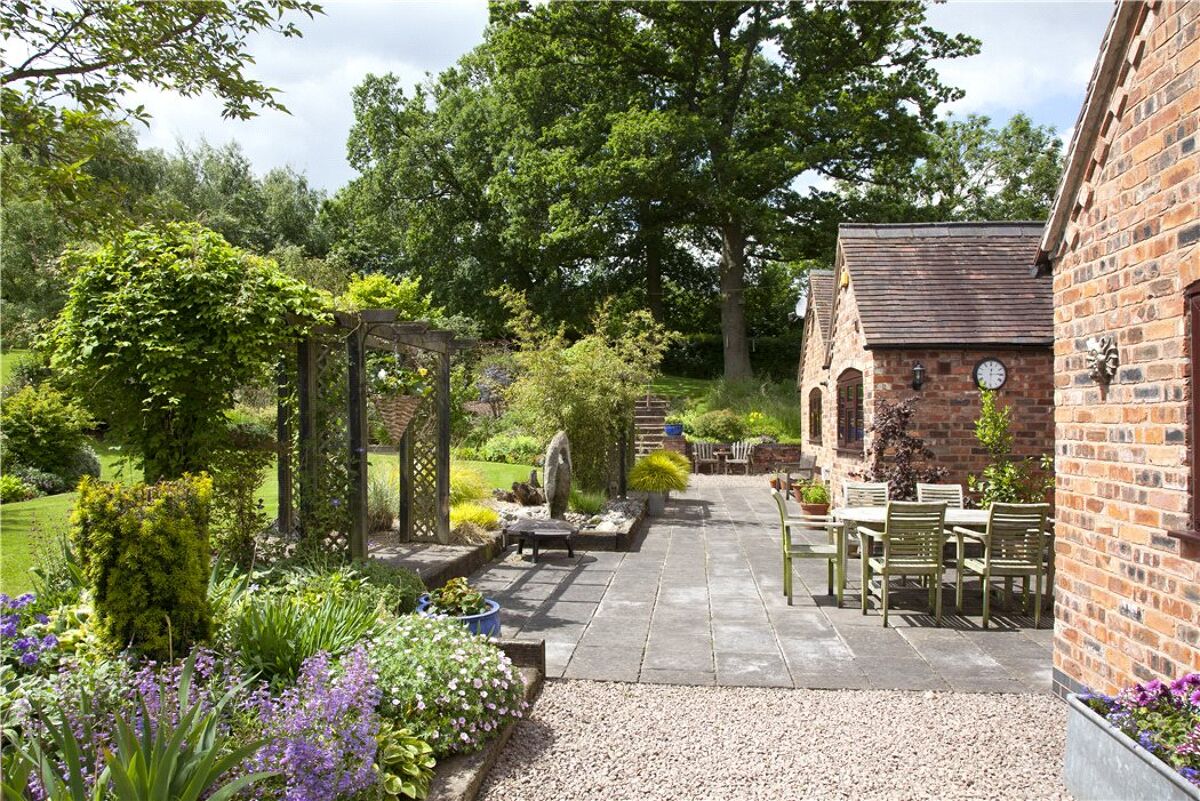 house for sale in High Oak, Heightington, Bewdley, Worcestershire, DY12