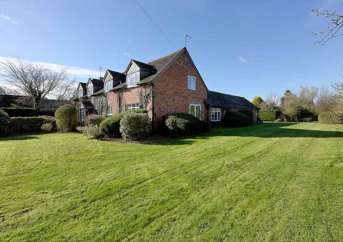house for sale in Cooks Hill, Wick, Pershore, Worcestershire, WR10