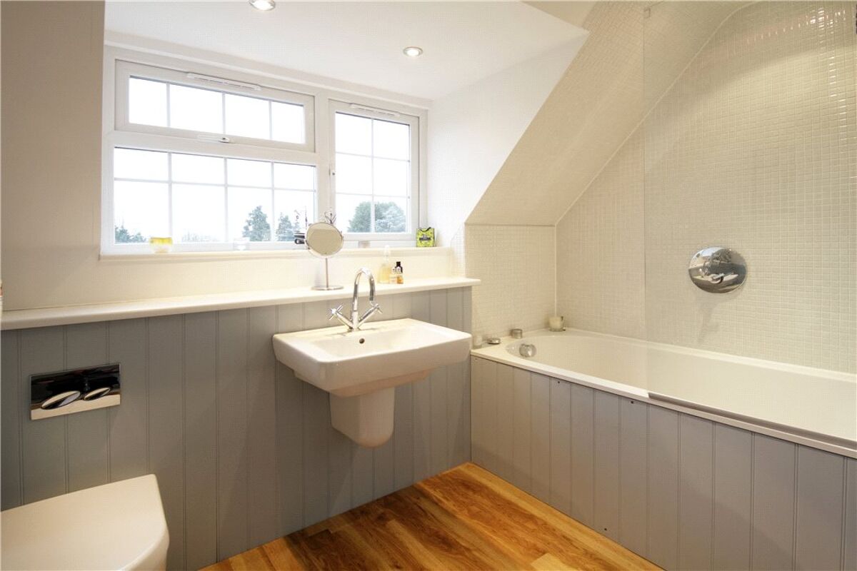 house for sale in Hadley Cross House, Haye Lane, Ombersley, Droitwich, Worcestershire, WR9