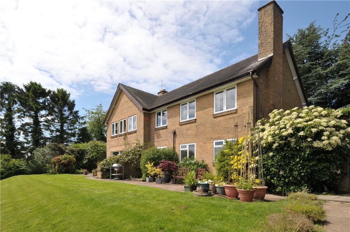 house for sale in Warwick Ridge, Old Road, CliftononTeme, Worcester