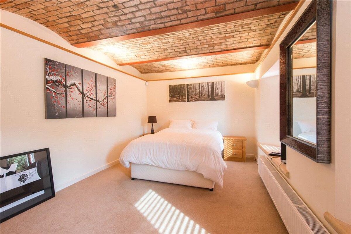 house for sale in Green Lane, Malvern, Worcestershire, WR14. WRC140234 Knight Frank