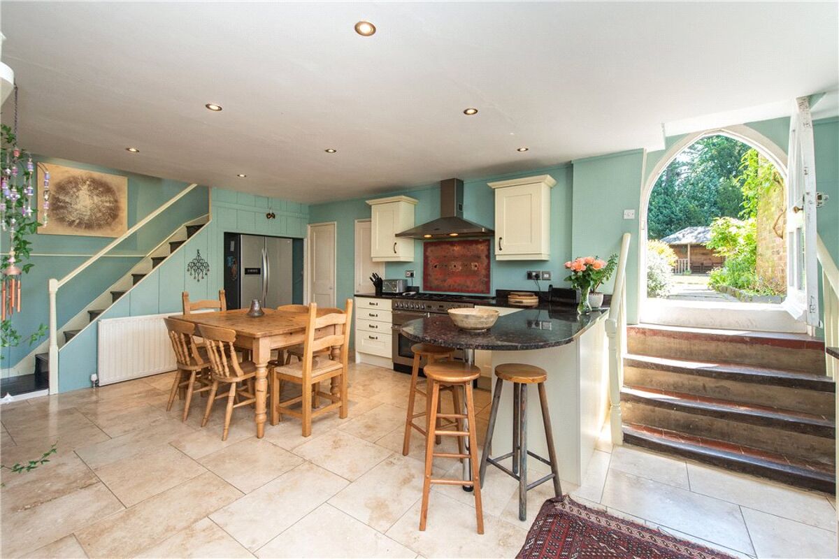 house for sale in Fort Royal Lane, Worcester, WR5 WRC150106 Knight