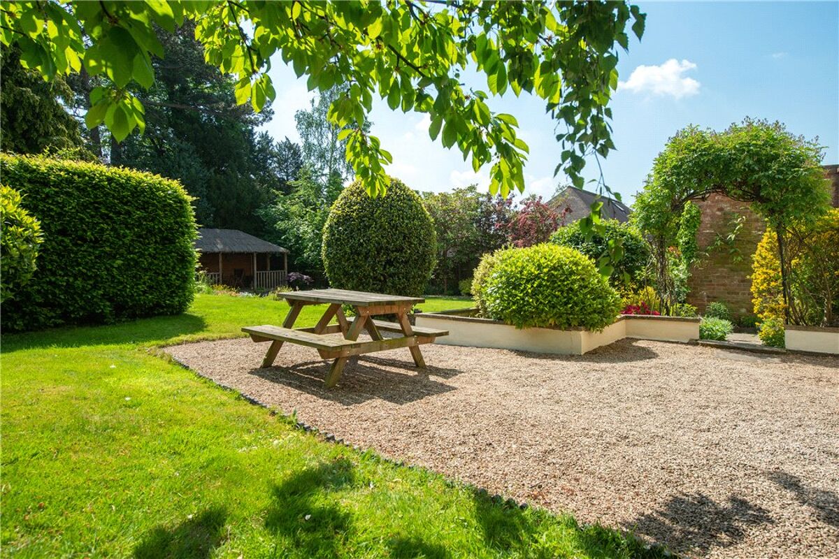 house for sale in Fort Royal Lane, Worcester, WR5 WRC150106 Knight