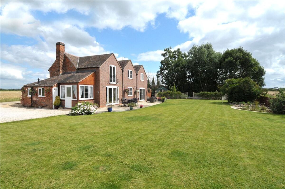 house for sale in Rosemary Cottage, Bricklehampton, Pershore