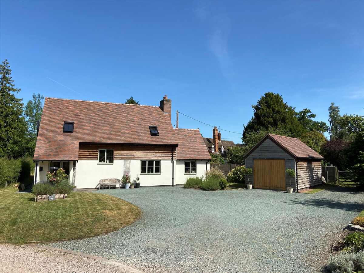 house for sale in Gilberts End Lane, Hanley Castle, Worcestershire, WR8