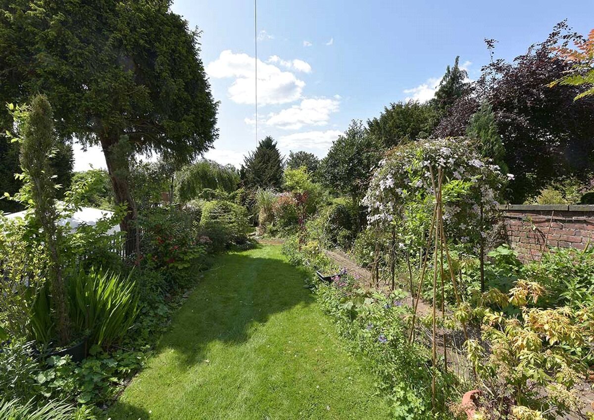 house for sale in Rainbow Hill Terrace, Worcester, Worcestershire, WR3