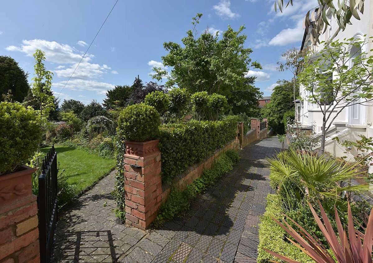 house for sale in Rainbow Hill Terrace, Worcester, Worcestershire, WR3