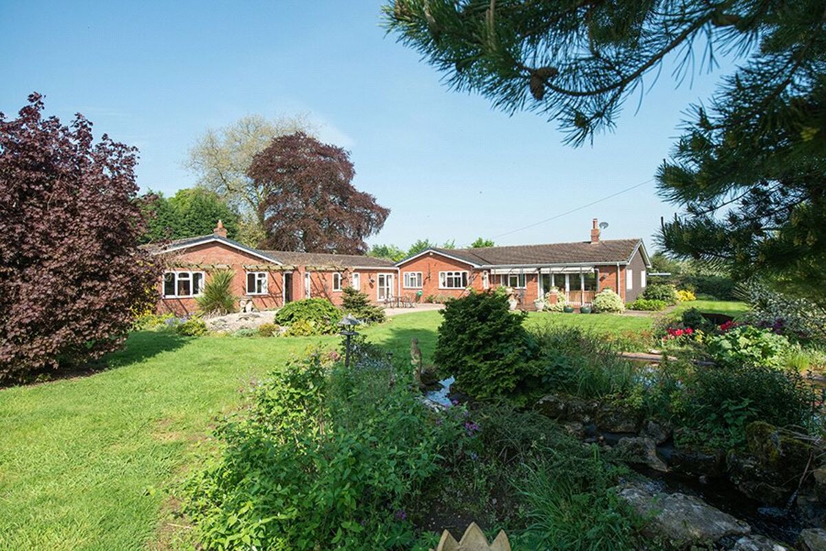 house for sale in Wolverley Road, Kidderminster, Worcestershire, DY11