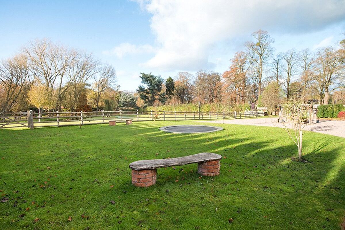 house for sale in Stourport Road, Hartlebury, Kidderminster