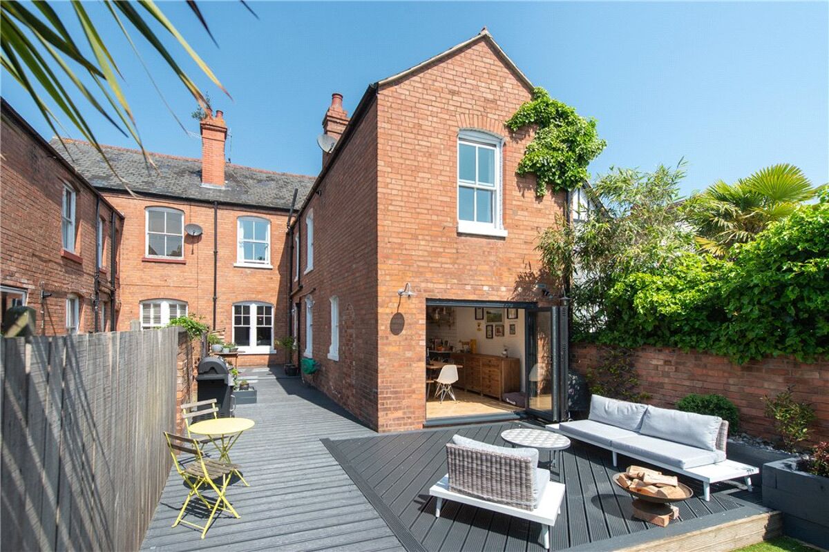 house for sale in Shrubbery Avenue, Worcester, Worcestershire, WR1