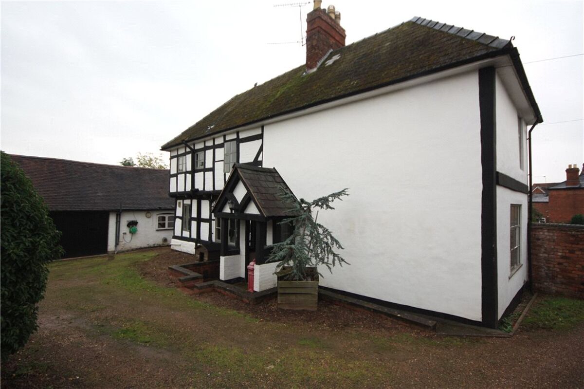 house for sale in Pickersleigh Road, Malvern, Worcestershire, WR14