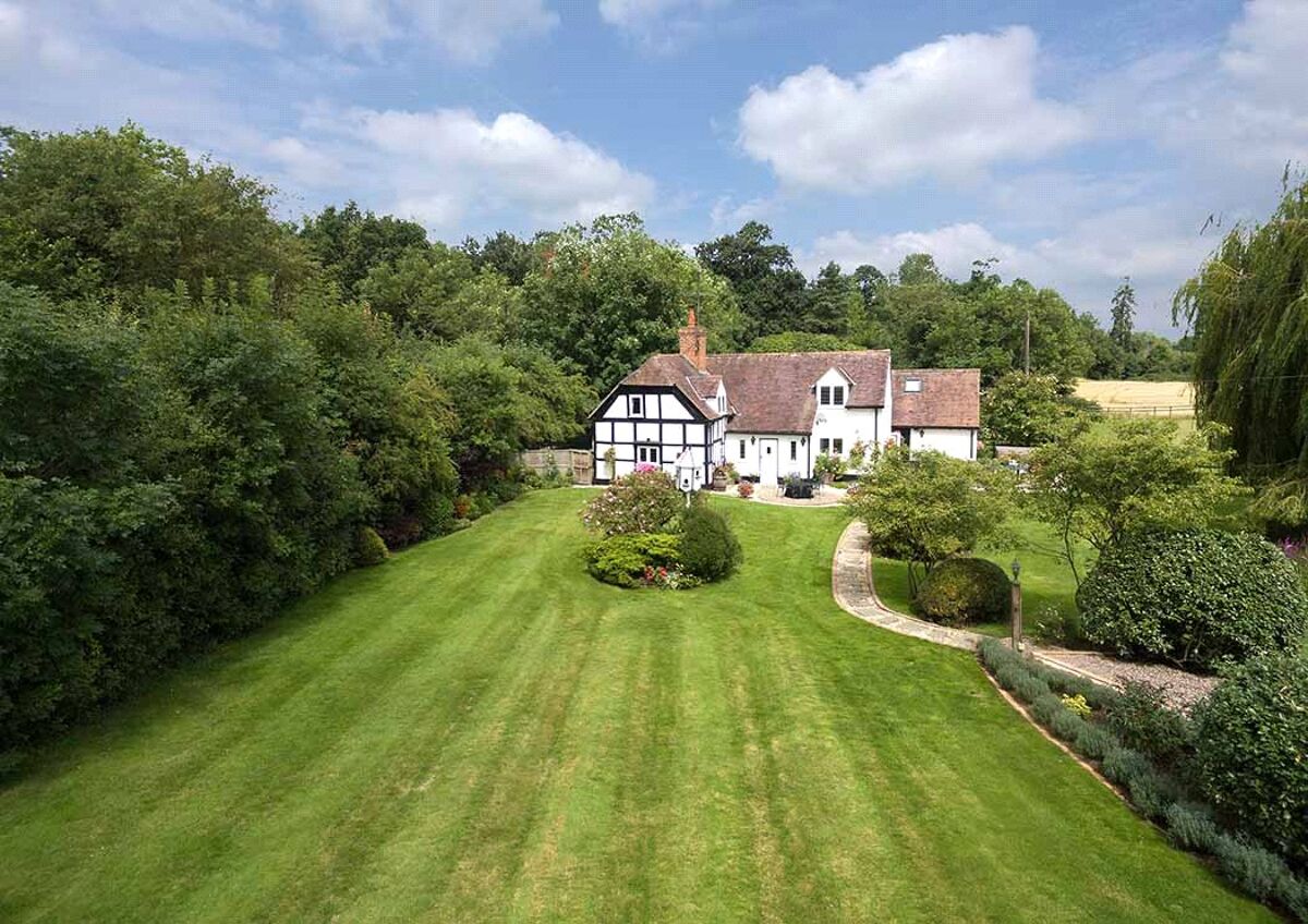 house for sale in Worcester Road, Pirton, Worcester, Worcestershire