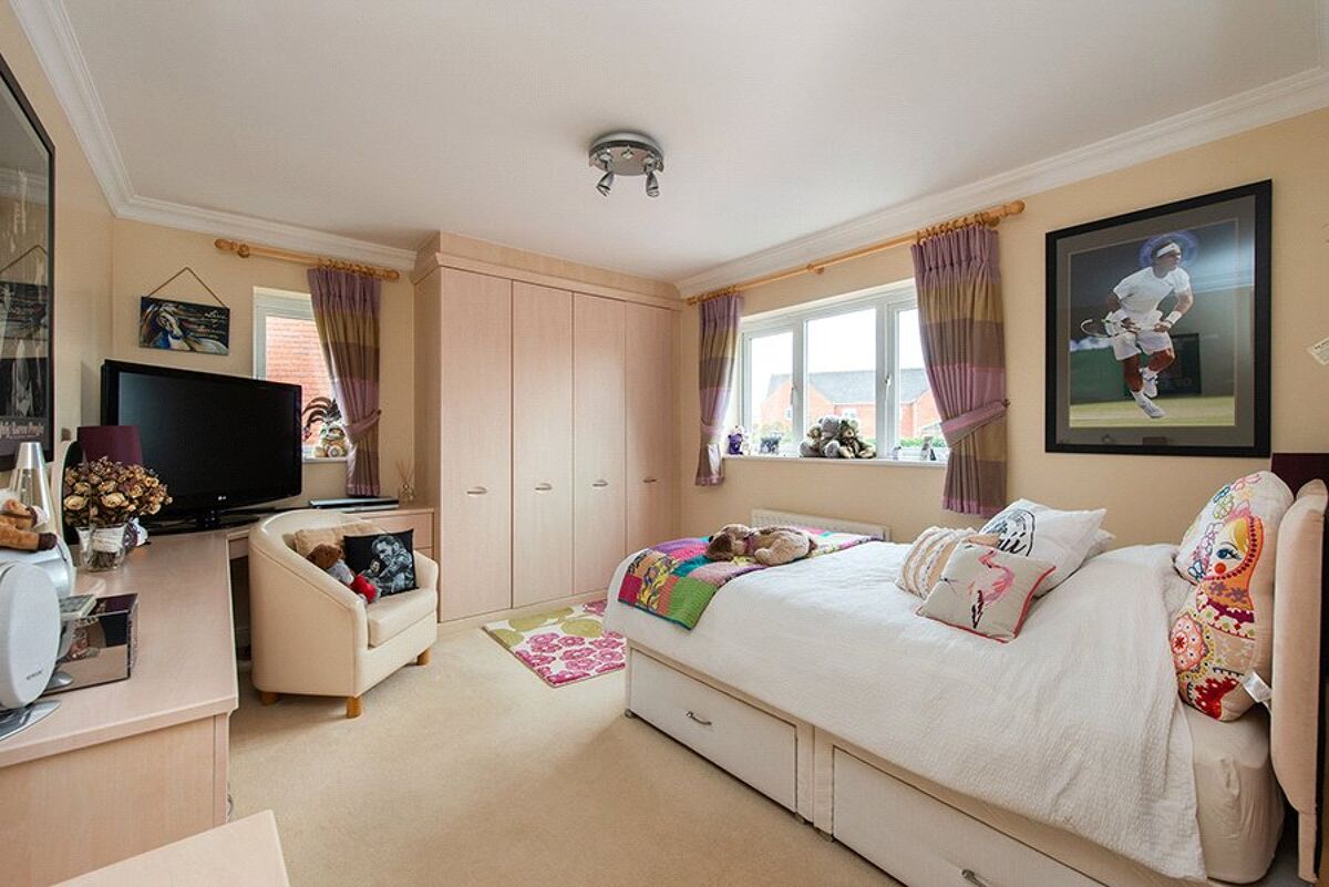 house for sale in Drayton Grove, Stourbridge, West Midlands, DY9