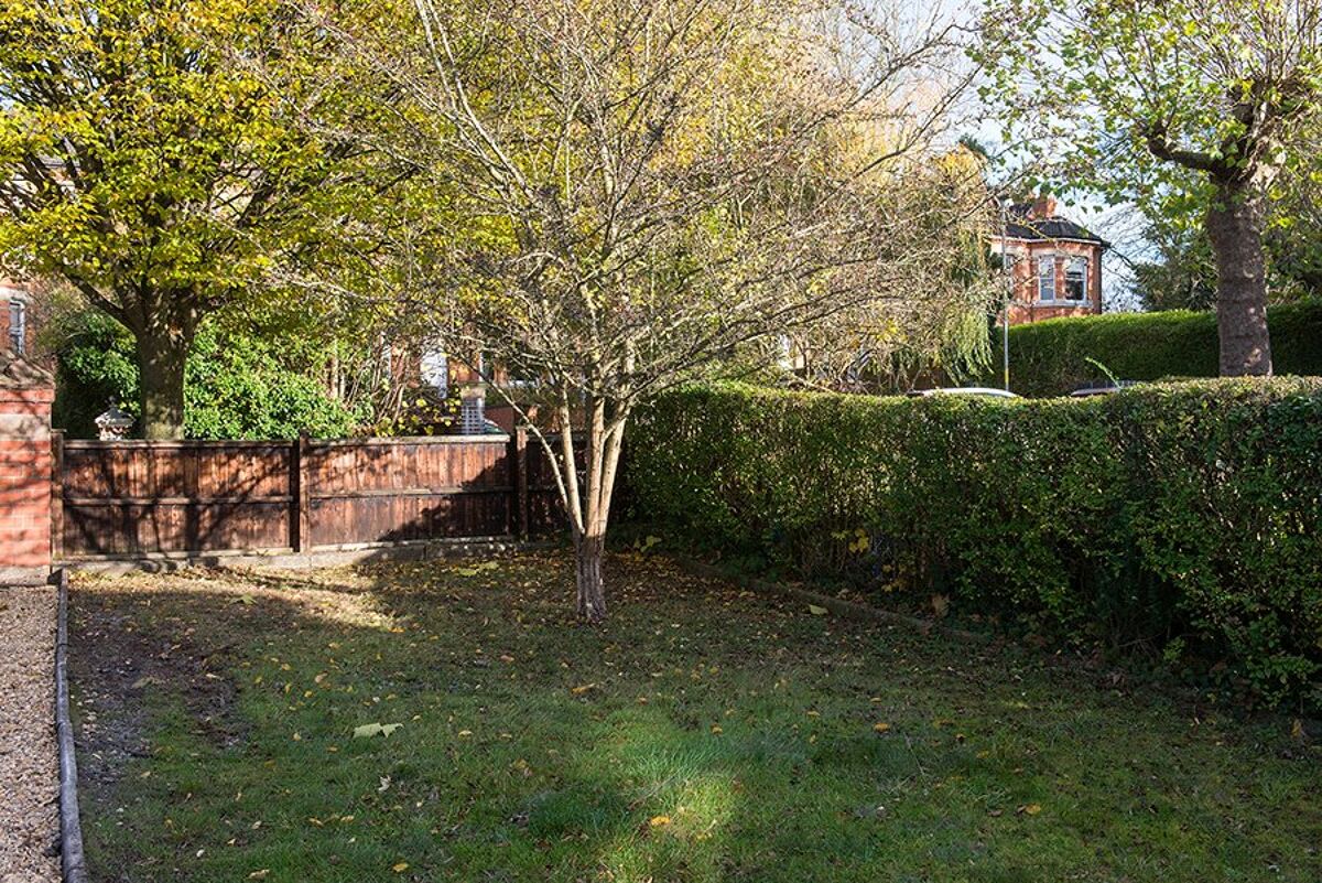 house for sale in Battenhall Road, Worcester, Worcestershire, WR5